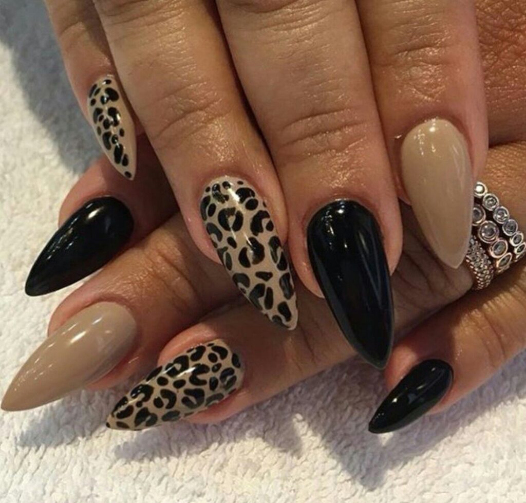 Animal print nail art