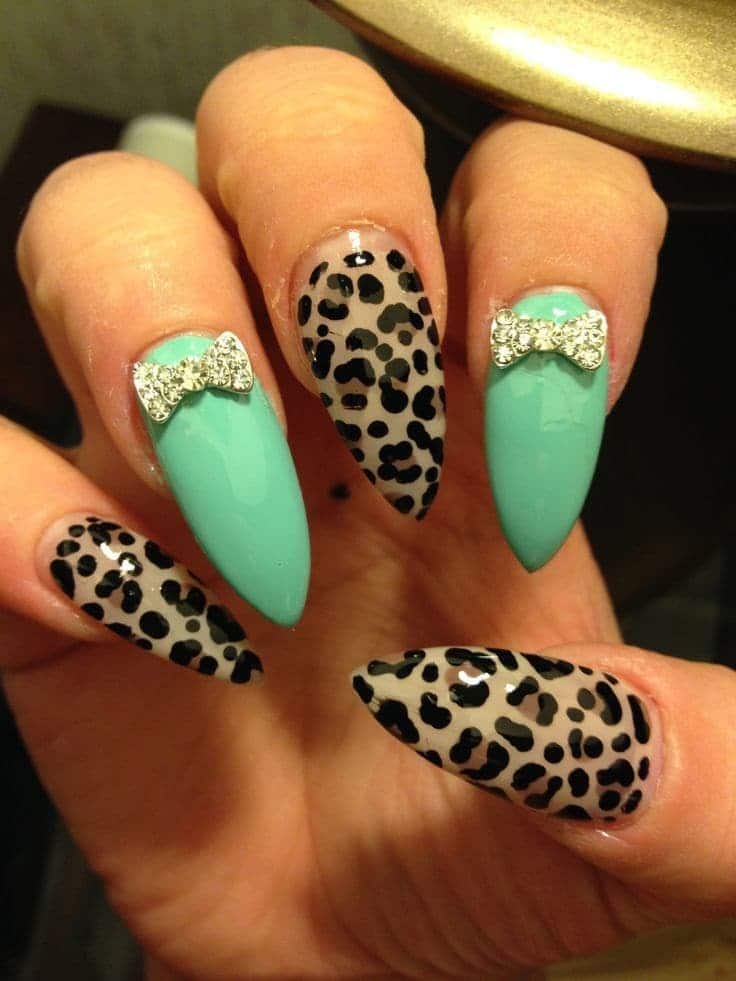 Animal print nail art