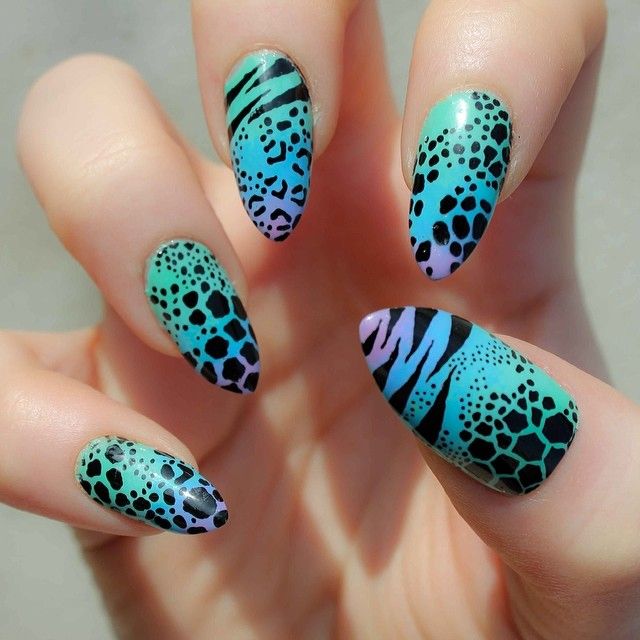 Animal print nail art