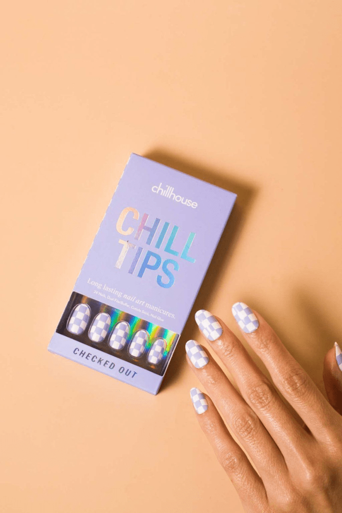 Chill House press on nails